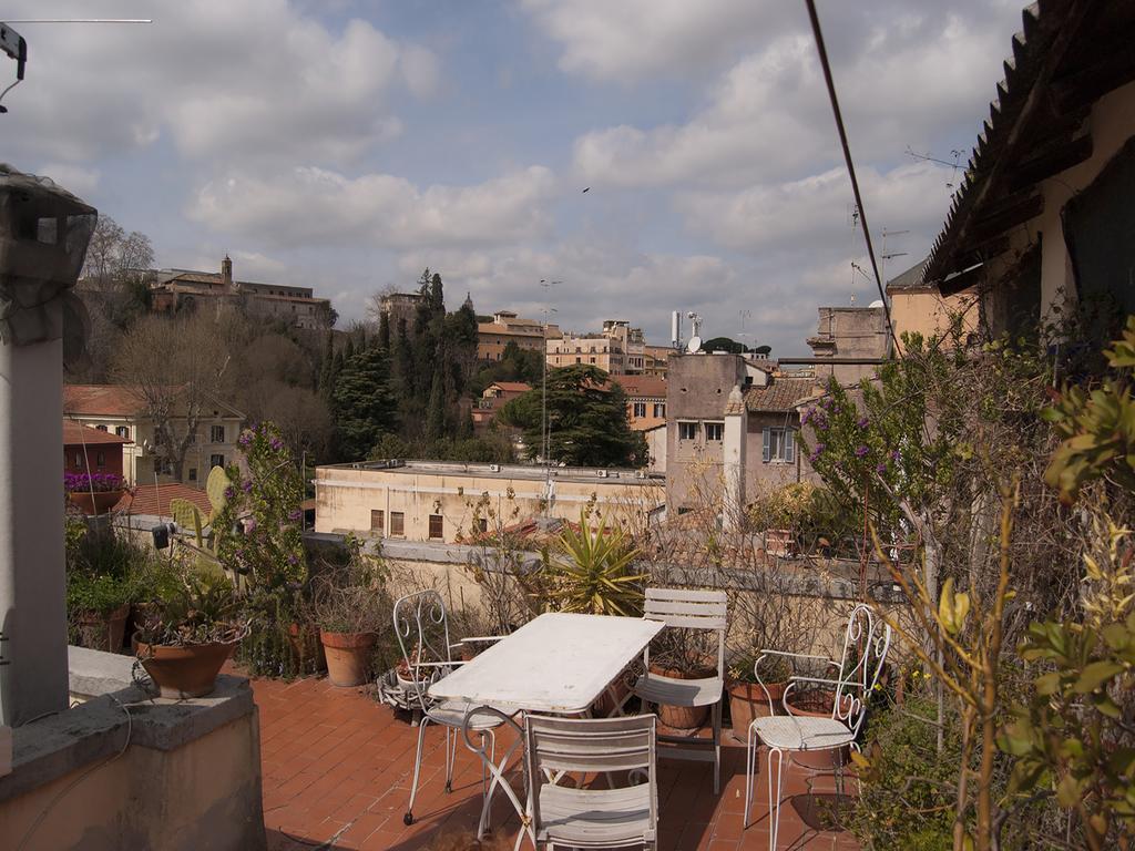 Ferienwohnung Over The Tiber Loft Rom Exterior foto